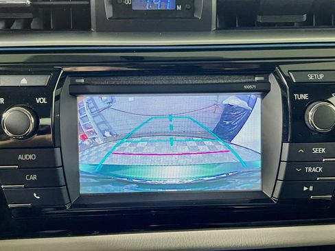 Used 2016 Toyota Corolla LE FWD image 28