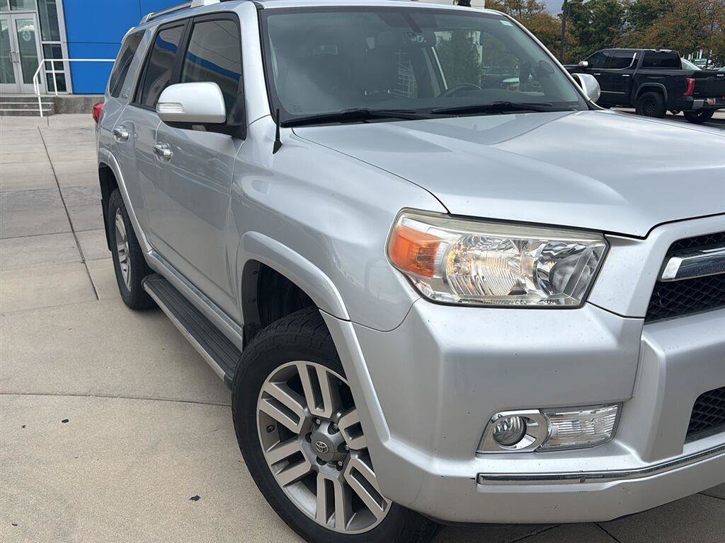 Used 2013 Toyota 4Runner Limited AWD/4WD image 2