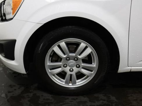Used 2013 Chevrolet Sonic LT FWD image 7