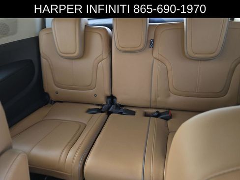 Used 2025 INFINITI QX80 Sensory image 9