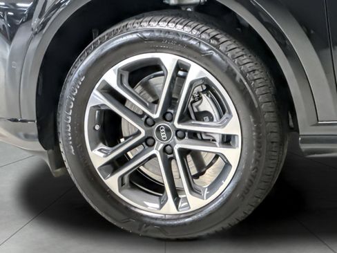 Used 2025 Audi Q5 Premium w/ Convenience Package AWD/4WD image 26