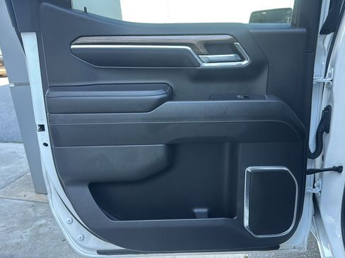 Used 2023 Chevrolet Silverado 1500 LT image 20