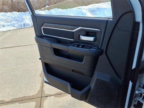 Used 2024 RAM 3500 Big Horn image 19