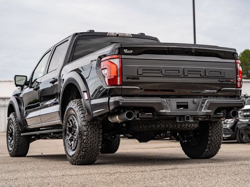 Used 2025 Ford F150 Raptor w/ Equipment Group 803A Raptor R AWD/4WD image 8