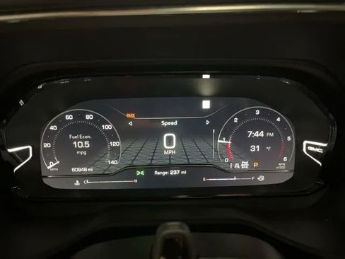 Used 2023 GMC Yukon Denali Ultimate image 21