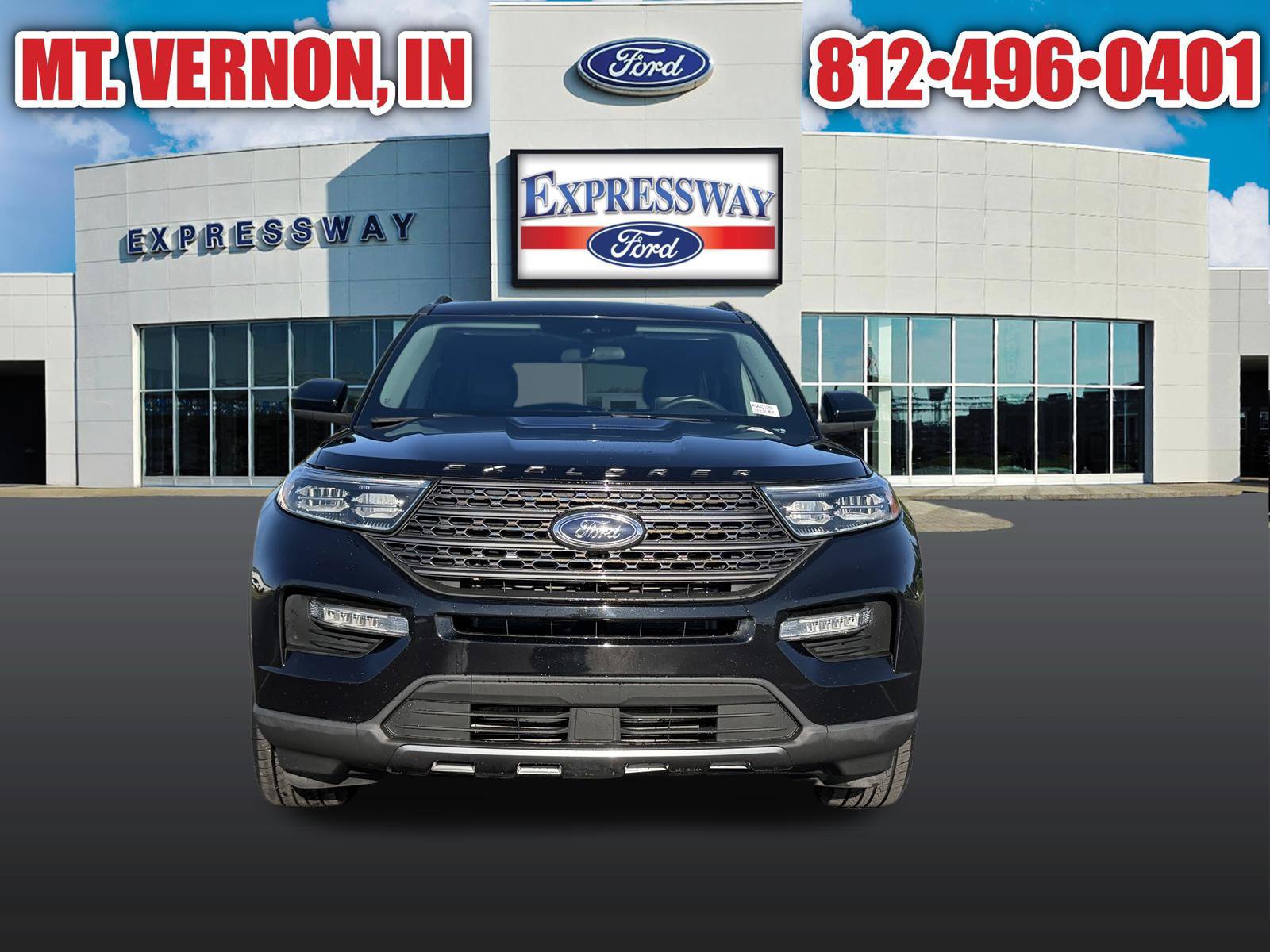 Used 2024 Ford Explorer XLT w/ Equipment Group 202A AWD/4WD image 3