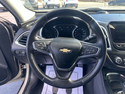 Used 2016 Chevrolet Malibu LT image 20