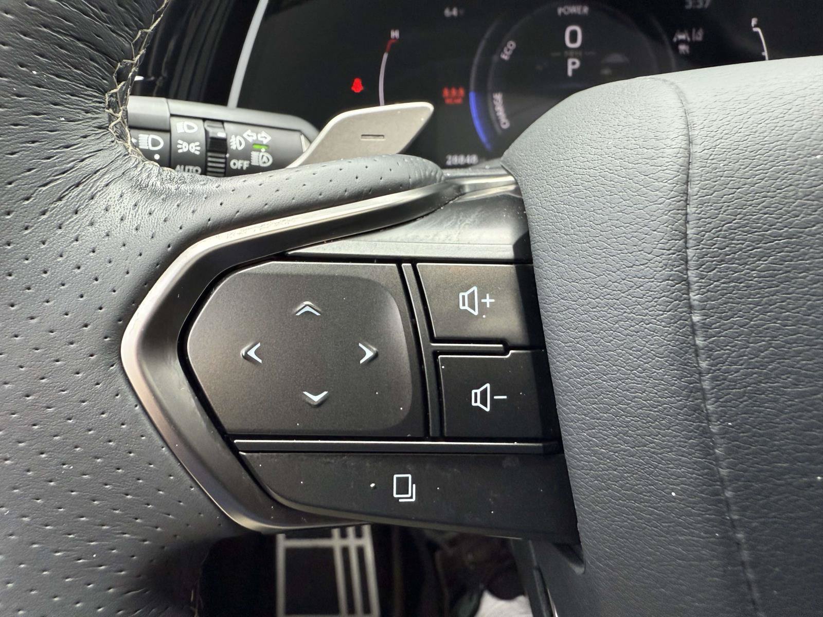 Used 2024 Lexus RX 500h F Sport w/ Cold Area Package AWD/4WD image 22