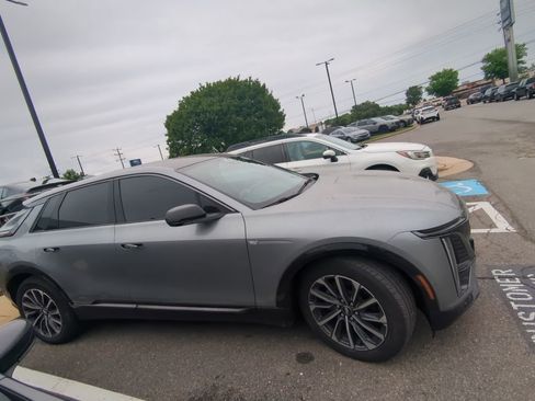Certified 2024 Cadillac Lyriq Sport AWD/4WD image 2