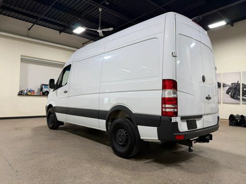 Used 2018 Mercedes-Benz Sprinter 2500 image 7