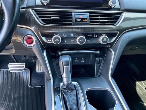 Used 2022 Honda Accord Sport image 30