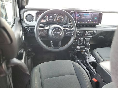 Used 2024 Jeep Wrangler Unlimited Sport AWD/4WD image 11