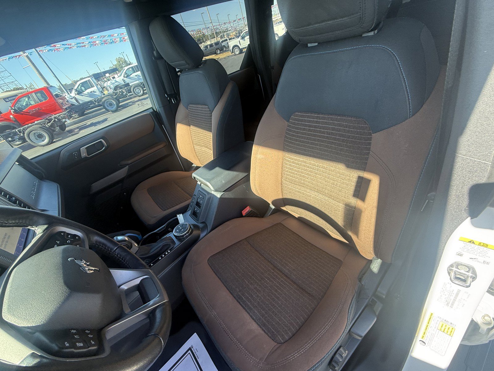 Used 2023 Ford Bronco Outer Banks AWD/4WD image 13