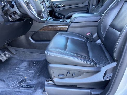 Used 2020 Chevrolet Tahoe LT image 17