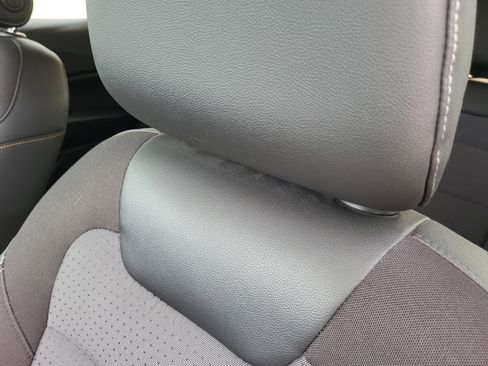 Used 2024 Chevrolet Trax LT w/ Driver Confidence Package image 14