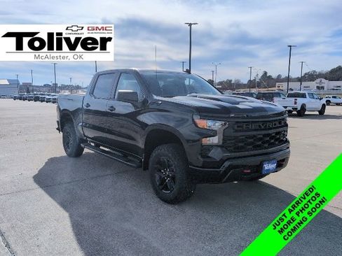 New 2026 Chevrolet Silverado 1500 Custom Trail Boss w/ LPO, Dark Essentials Package image 1