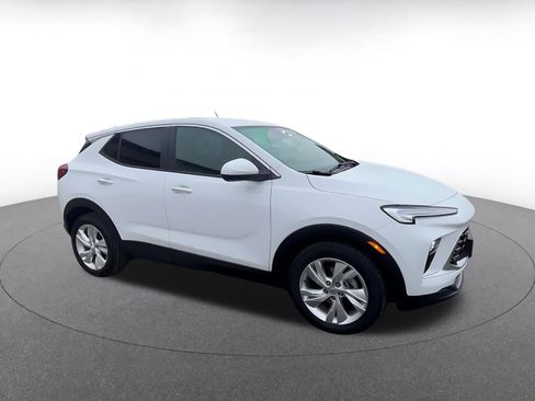 Used 2025 Buick Encore GX Preferred image 2