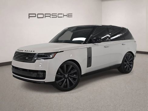 Used 2025 Land Rover Range Rover SV AWD/4WD image 1