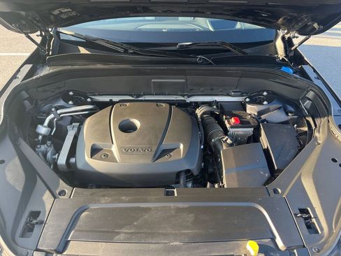 Used 2019 Volvo XC90 T6 Momentum w/ Advanced Package image 9