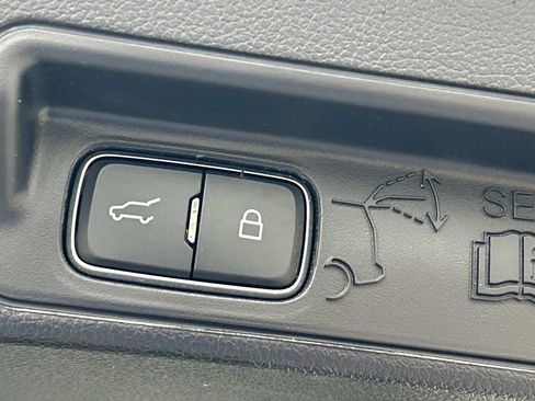 Used 2021 Ford Explorer Limited w/ Equipment Group 301A image 15