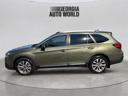 Used 2018 Subaru Outback 3.6R Touring w/ Popular Package #3 image 2