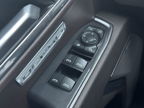 Used 2023 GMC Sierra 1500 Denali w/ Technology Package image 15