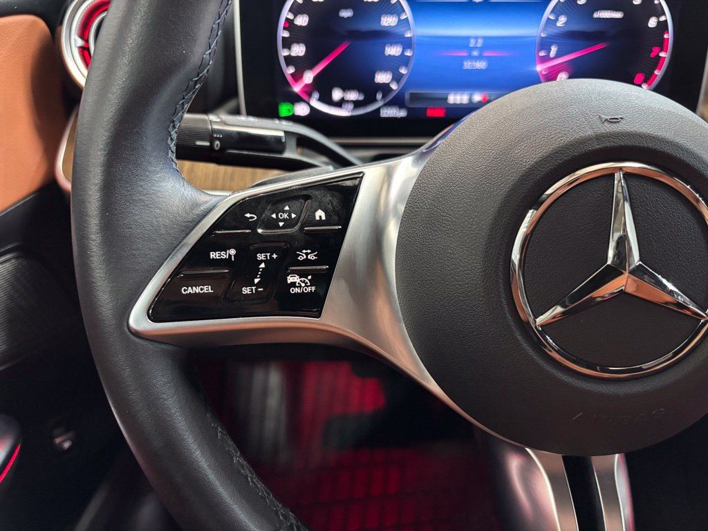 Used 2023 Mercedes-Benz C 300 Sedan image 21