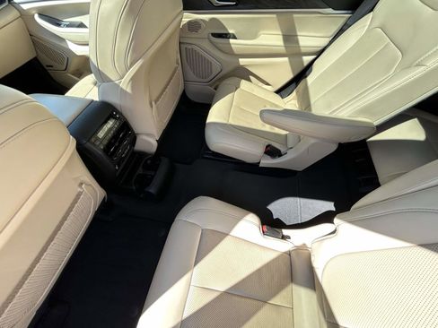 Used 2021 Jeep Grand Cherokee L Limited w/ Luxury Tech Group II image 12