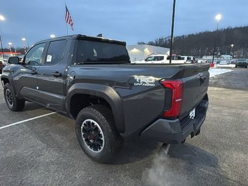 New 2026 Toyota Tacoma TRD Off-Road image 3