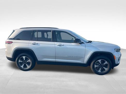 Used 2024 Jeep Grand Cherokee Limited 4xe AWD/4WD image 6