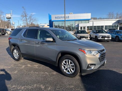 Used 2018 Chevrolet Traverse LT image 1