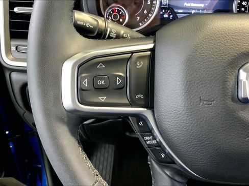 Used 2025 RAM 1500 Big Horn AWD/4WD image 23