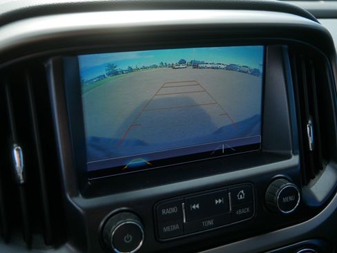 Used 2018 Chevrolet Colorado Z71 AWD/4WD image 35
