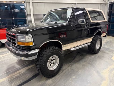 Used 1993 Ford Bronco Eddie Bauer AWD/4WD image 38