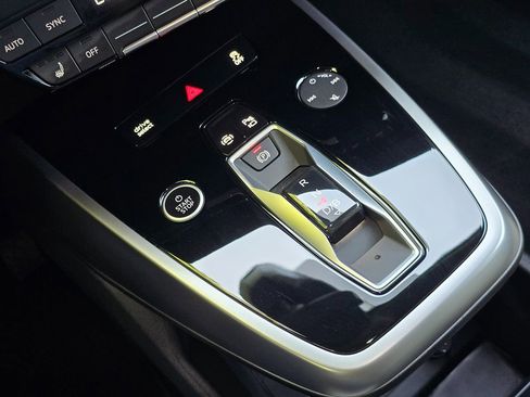 Used 2023 Audi Q4 e-tron Premium w/ Convenience Package image 50