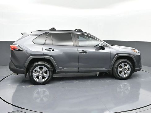 Certified 2022 Toyota RAV4 XLE image 27