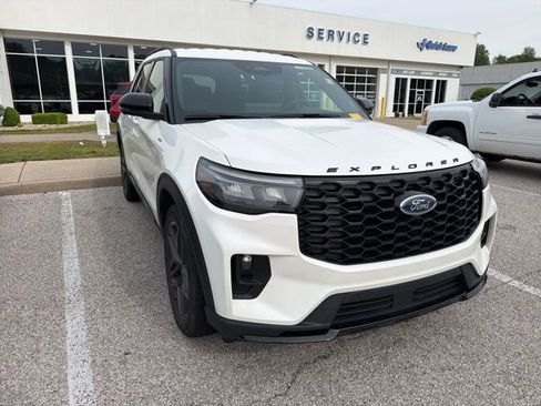 Used 2025 Ford Explorer ST-Line w/ ST-Line Street Pack AWD/4WD image 1