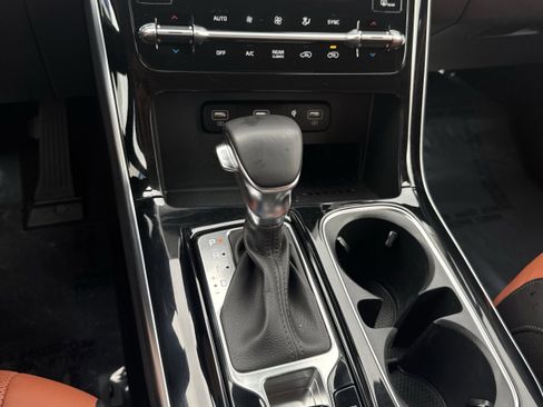 Used 2022 Kia Carnival SX image 21