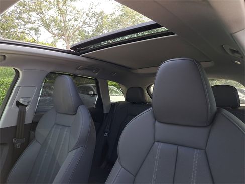 New 2025 Audi Q5 Premium Plus image 16