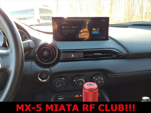 Used 2024 MAZDA MX-5 Miata RF Club RWD image 17