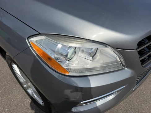 Used 2012 Mercedes-Benz ML 350 ML 350 4MATIC Sport Utility 4D image 4