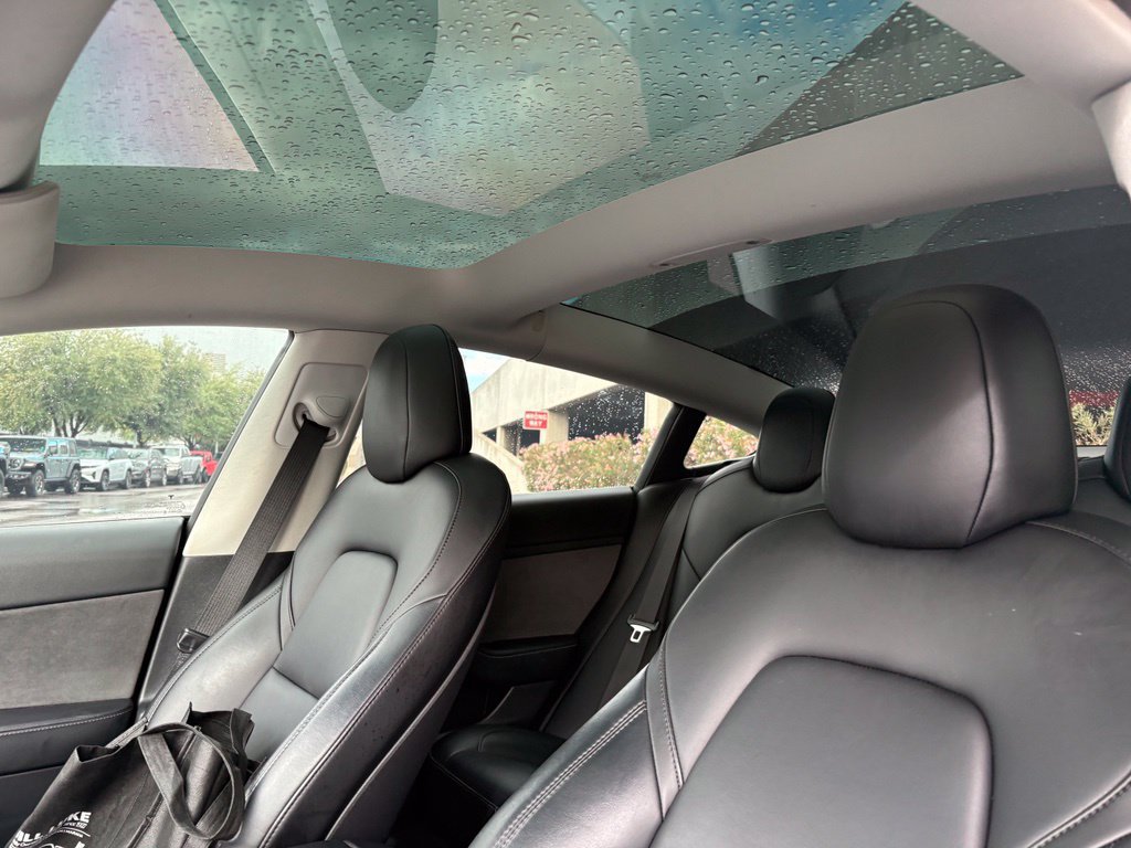 Used 2022 Tesla Model 3 RWD image 9