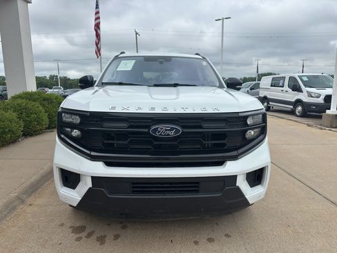 Used 2025 Ford Expedition Active AWD/4WD image 13