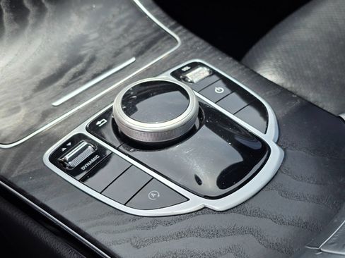 Used 2019 Mercedes-Benz C 300 Sedan image 30