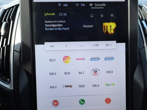 Used 2024 Ford Edge SEL w/ Convenience Package image 19