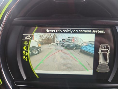 Used 2018 MINI Cooper 2-Door Hardtop image 23