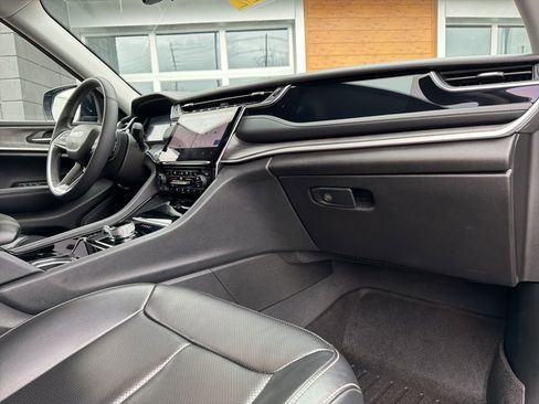 Used 2023 Jeep Grand Cherokee L Limited w/ Luxury Tech Group II image 45