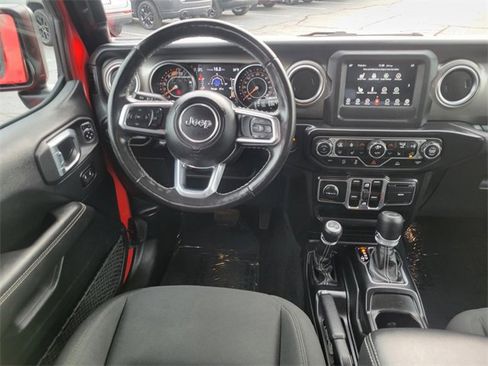 Used 2021 Jeep Wrangler Unlimited Sahara w/ Dual Top Group image 5