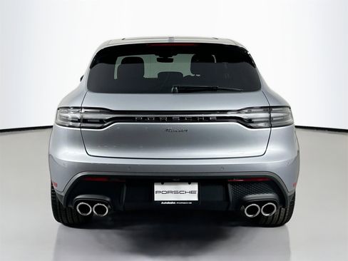 Certified 2025 Porsche Macan image 6