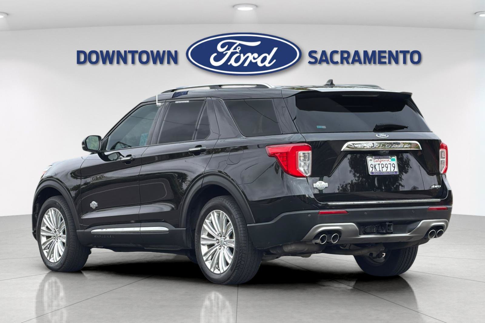Used 2023 Ford Explorer King Ranch w/ Technology Package AWD/4WD image 5